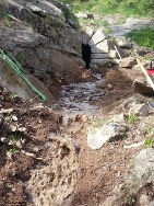  L'eau traverse le tunnel du Sellaret